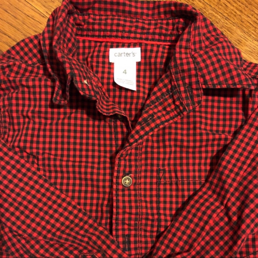 Holiday Button down red shirt🎅